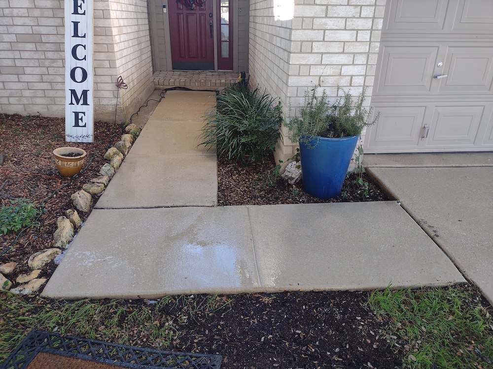 Professional Pressure Washing In San Antonio, TX Thumbnail